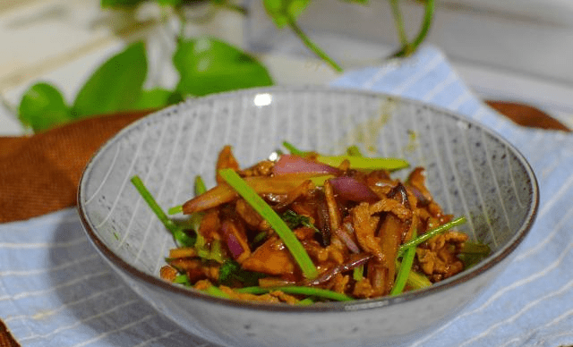 炒什么菜配什么料 bbacf5e4c8264834a07a68ea2cfd8e8b.png