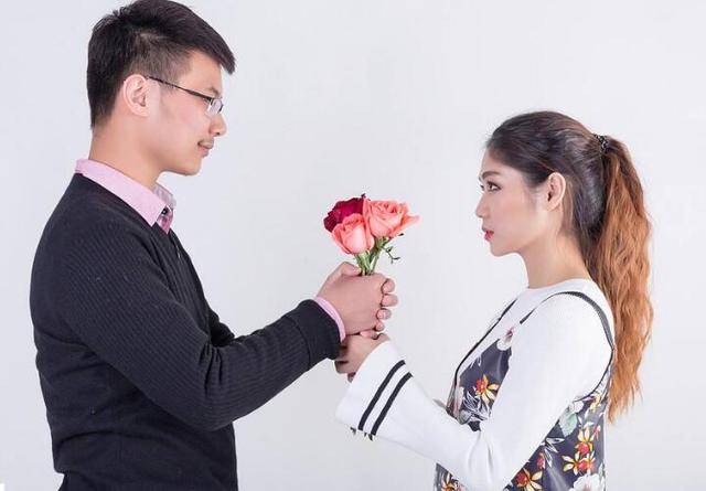原创女人离婚后,别把这些烦心事放在心上,整理一下心情面对新感情吧