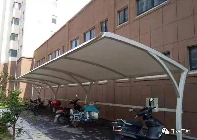 膜结构停车棚加装充电桩的好处会超出你的想象
