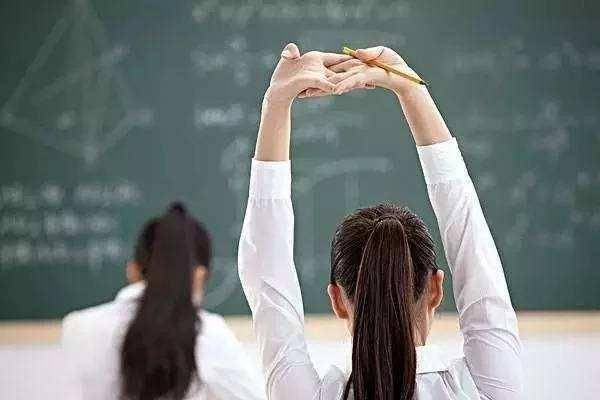 怎么样才能减肥大学生 431098cae57c42cc943d9460e6349283.jpeg