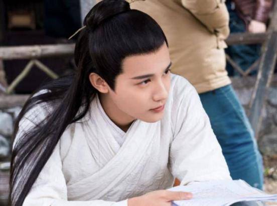 原创《三千鸦杀》骚话满地的傅九云,没想到他背着我们演了那么多角色
