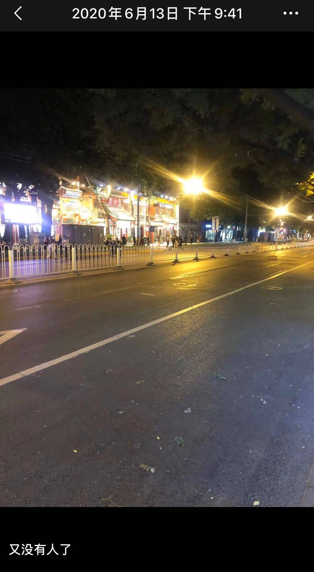 “辛苦不怕，就怕疫情反复”：老板亲自炒菜，