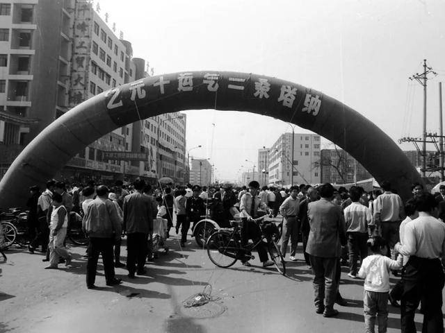 这么弱智的事都有人信？别得意，你交的智商税