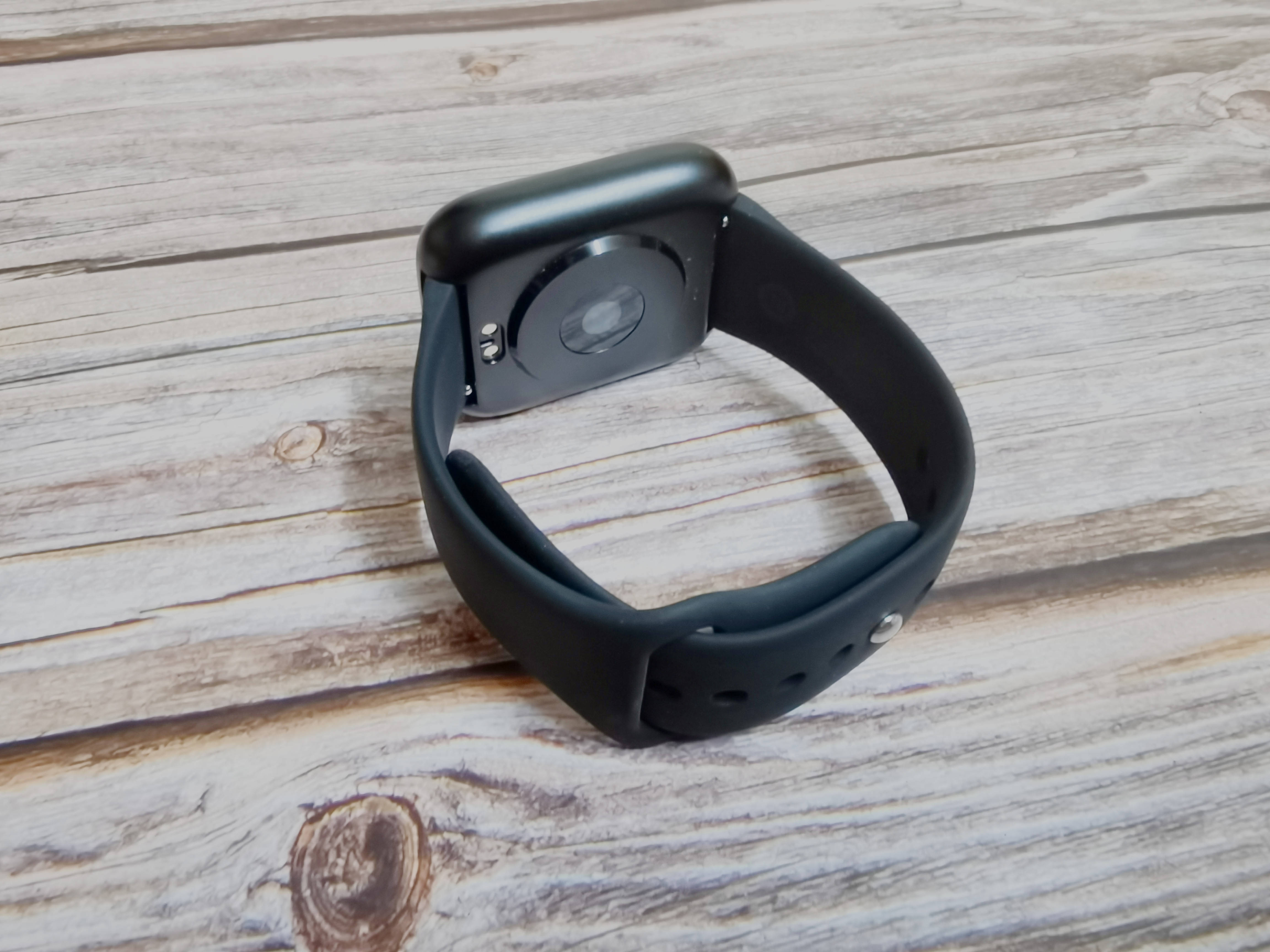 百元穿戴推荐，omthing简悦智能手表优秀更在于质感