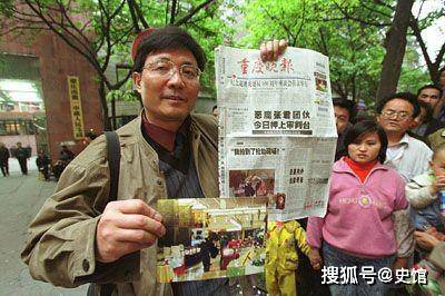 1999年悍匪张君抢劫武广，正遇晚报记者经过，冒