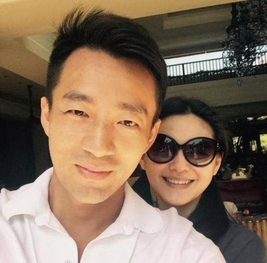 汪小菲女儿控实锤了,大S安慰一下儿子他都要吐槽,大S:闭嘴 汪小菲女儿控实锤了,大S安慰一下儿子他都要吐槽,大S:闭嘴