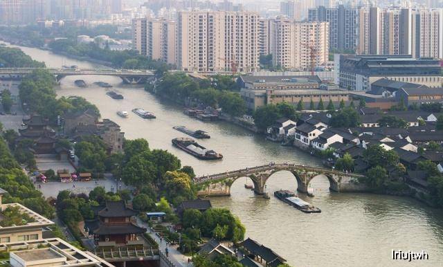 环杭州湾城市群经济总量_杭州湾跨海大桥