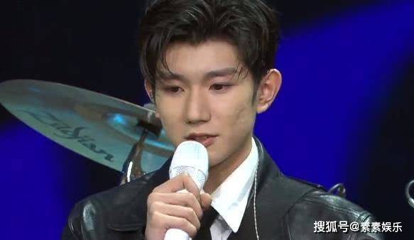 618晚会看点多：宋小宝不受灯光影响，杨钰莹状