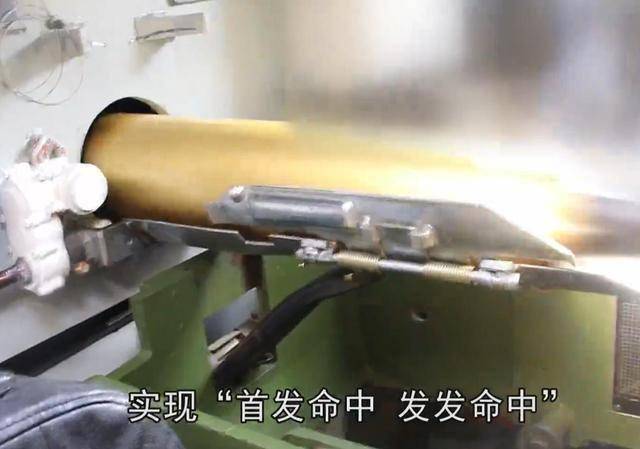 关键时刻，中国15式轻坦高原再亮相，威慑意义不