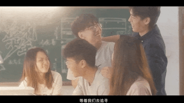 小学老师|后浪！“年薪百万招小学老师”刷爆朋友圈：别想着摆摊了