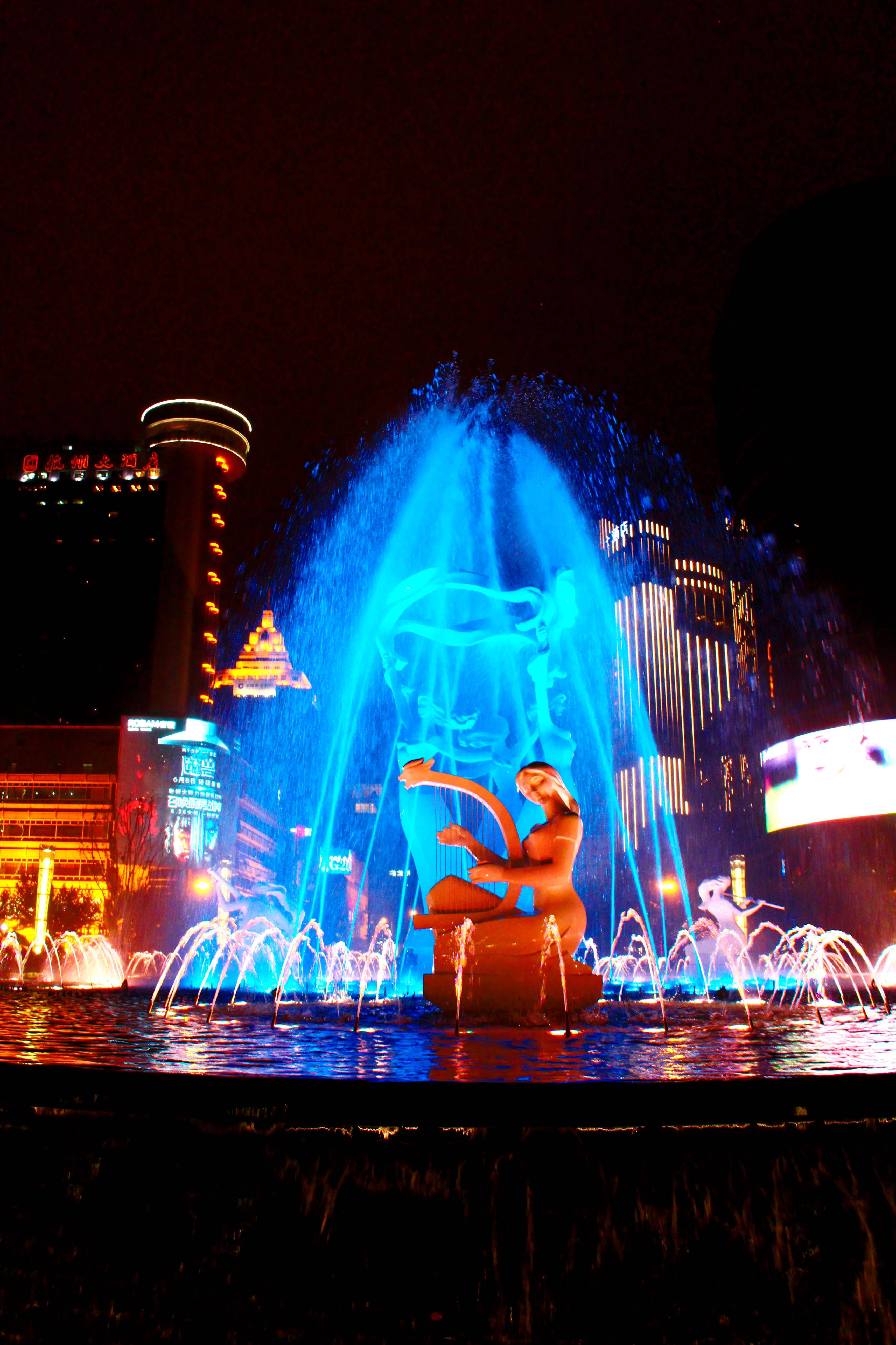 杭州武林广场音乐喷泉灯光秀