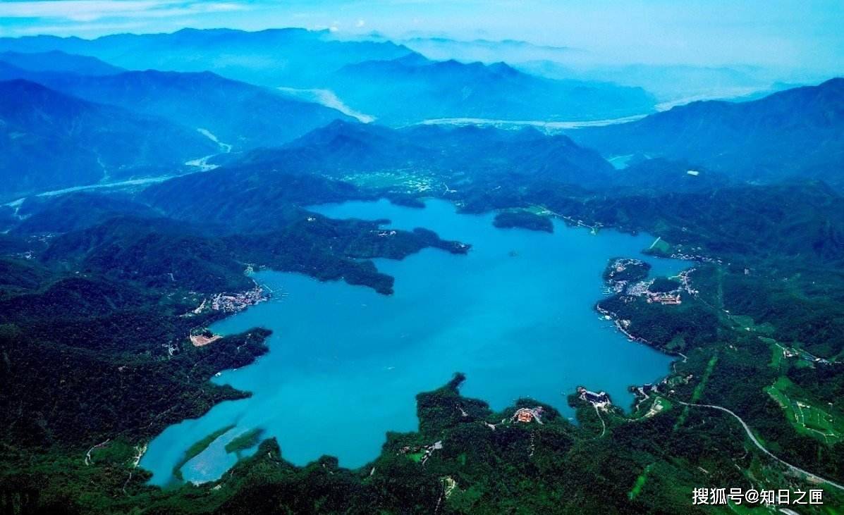 它是台湾最大的淡水湖,水深23