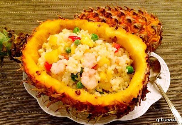 菠萝怎么做菜简单 f237d23266b240cf84cd6ff95adce2b5.jpeg