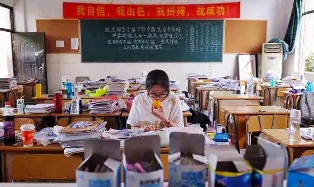 2020年高考复读生超100万，引起家长不满，多省出台限制措施！
