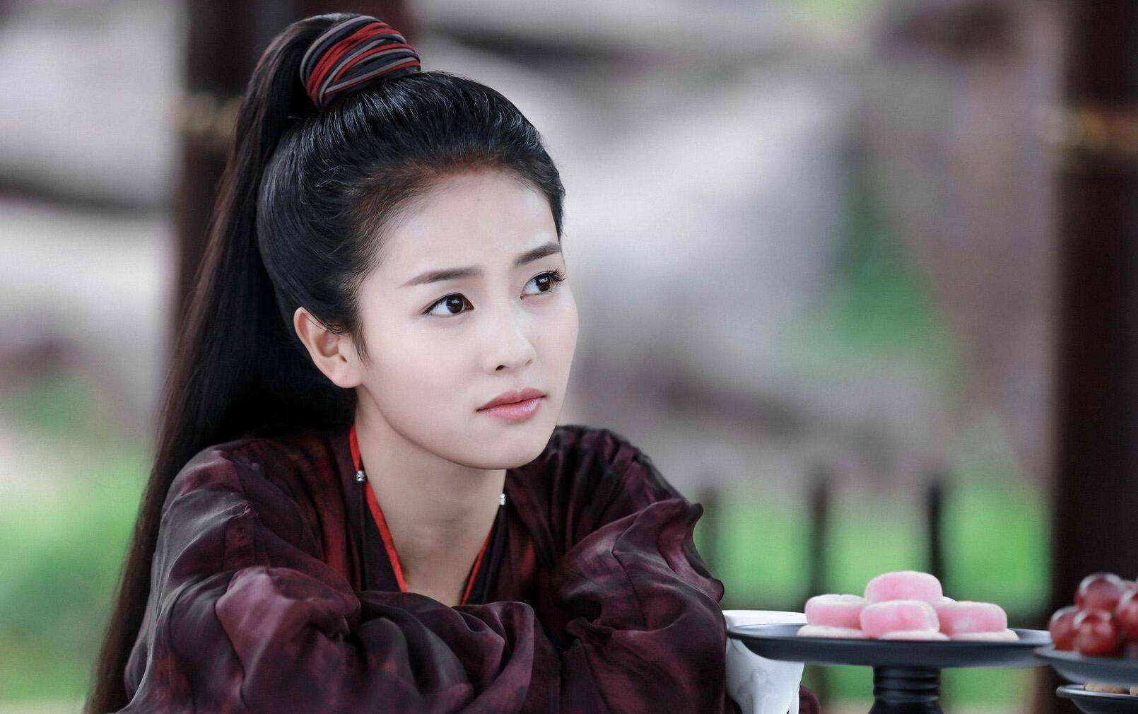 既然我们已经说到了这个圈子中发展越来越好的一些新人演员,那么白鹿