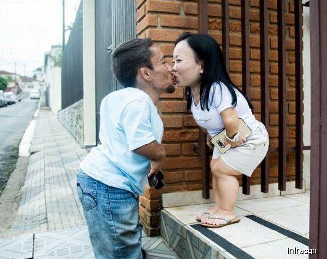 原创外国一对夫妻身高都不足1米，医生建议不要生孩子，他们不听