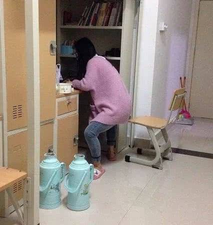 惊叫什么成语_成语故事图片(3)