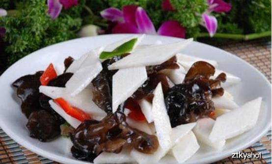 肉末木耳酱的做法 97f7785659834892ae5f8bddf34db7e8.jpeg