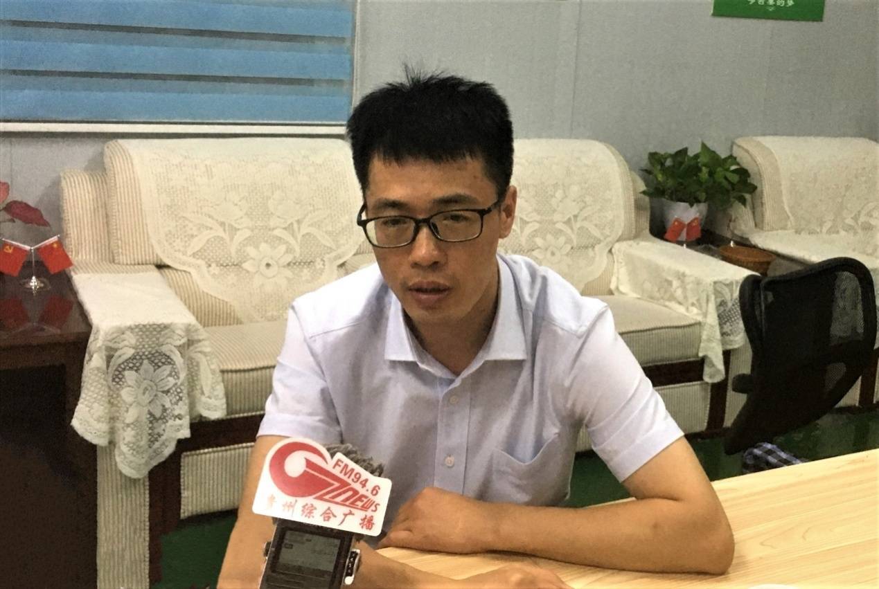 中国农业银行望谟县支行党总支副书记,副行长陈耀杰
