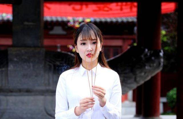 上香为何要点三炷？每炷香有什么含义？