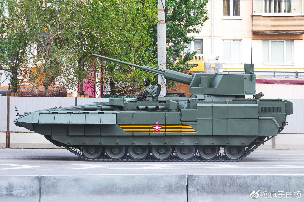 俄罗斯新型战车集体亮相,你能认识几种?