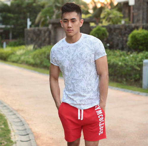 帅哥同志:大学时期的同志做过这些事吗?