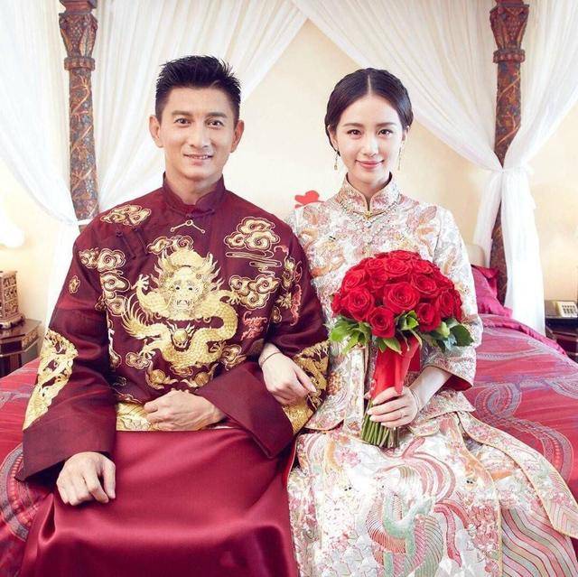 别看现在吴奇隆中年发福，巅峰时期的他，也是