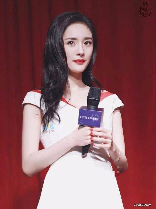 原创杨幂的照片不用补光,照样美出女神范儿!