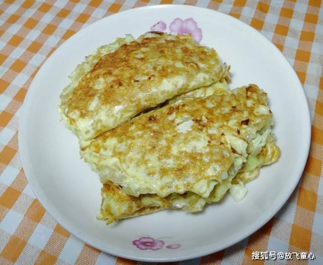 早餐食谱简单又好吃的做法,包菜粉丝鸡蛋饼,鲜香酥软,营养开胃