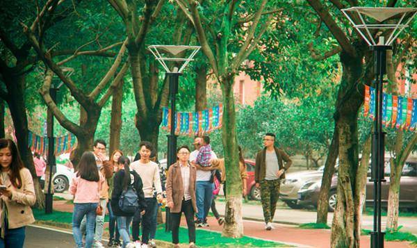 大学生毕业了，随身物品太多，怎么处理？