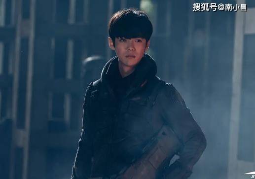 肖战力压鹿晗夺金扫帚影帝，两大顶流比拼演技