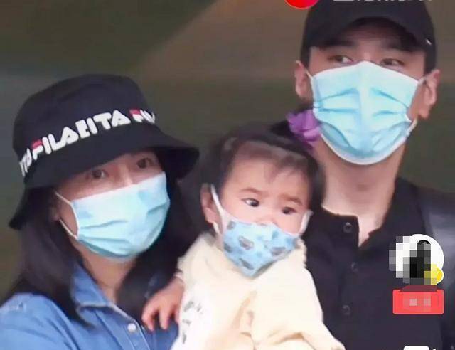 原创高圆圆女儿正面照曝光，葡萄眼睛又大又圆，完全继承妈妈高颜值