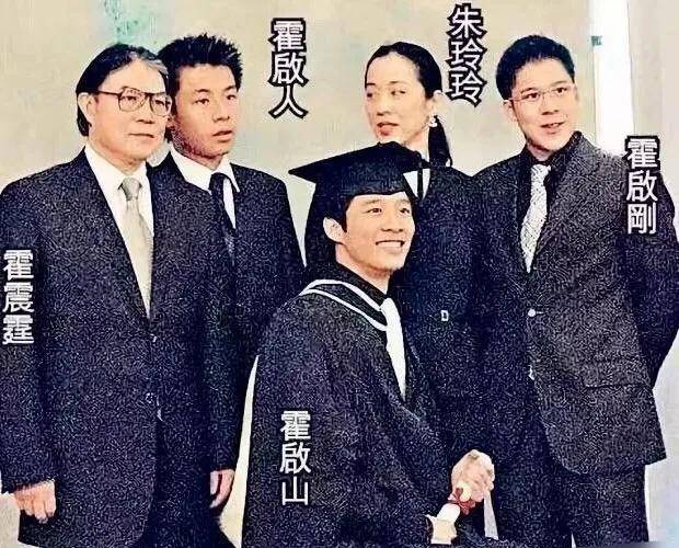 公主|原创两度嫁豪门，仍被宠成公主，郭晶晶婆婆朱玲玲为什么命这么好？