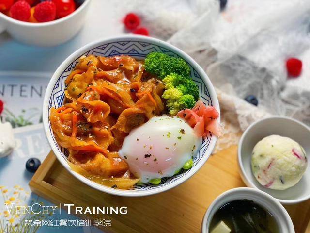 【日式温泉蛋牛丼】一碗来自日本的盖浇饭