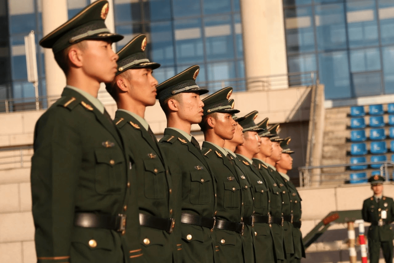 海洋"校训,以建设与中国海警力量相匹配的一流海警院校为目标,以武警