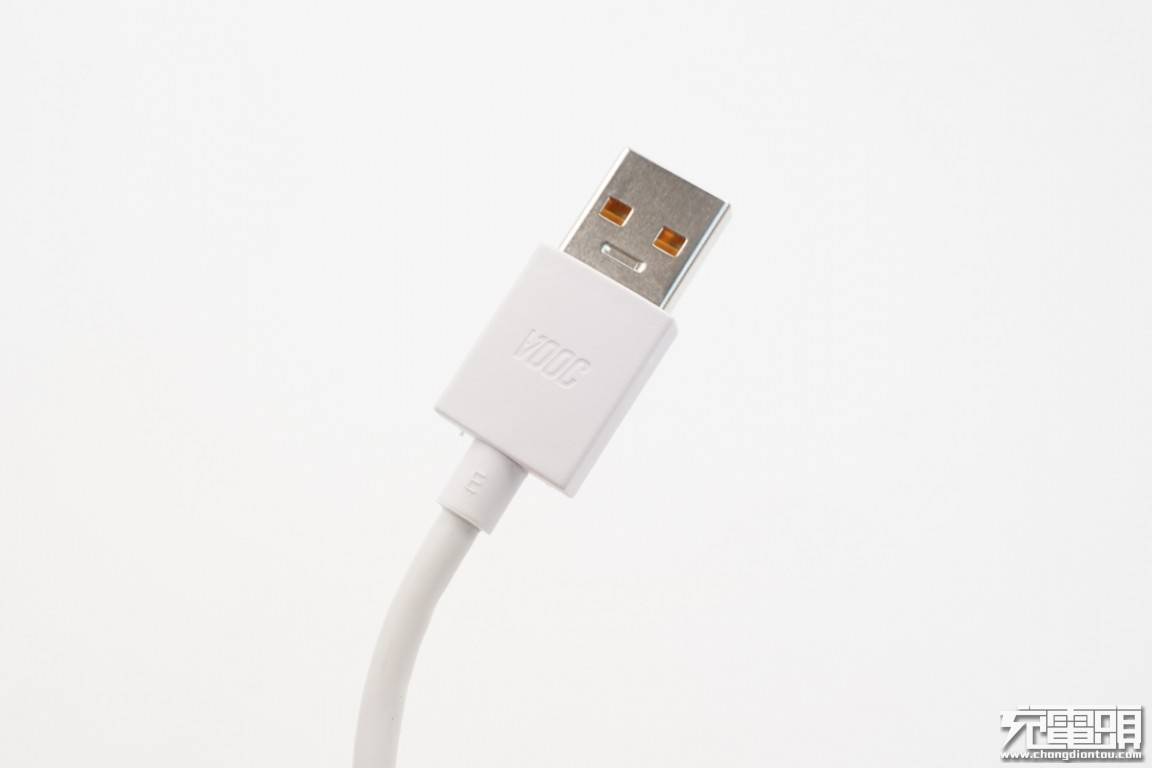 充电线超级快充oppo 9b4b269077804c7e9066a9cd346f6ef8.jpeg