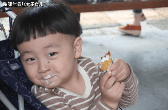 宝宝|小孩子吃不多的，只要孩子愿意吃，就可以喂，真的么？老人说