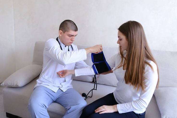 孕妇可以吃西瓜吗？提醒：西瓜的营养价值，食用或收获4个好处