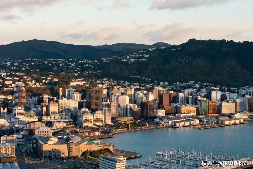 新西兰首都为什么从第一大城市奥克兰迁到惠灵顿?