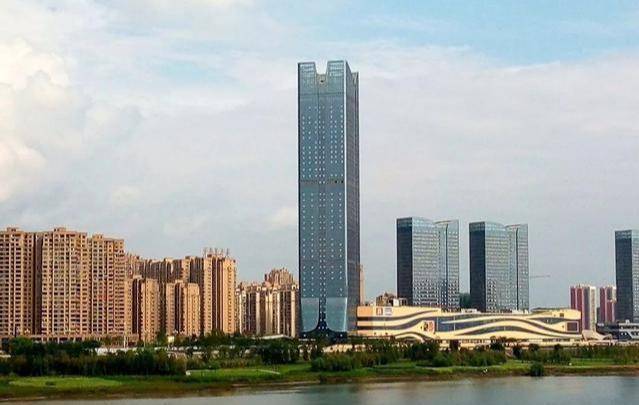 川东北经济区人口总量_东北地区人口分布图