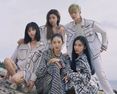 创造营2020赵粤排名_创造营赵粤成功将希林拉带上祭坛,第三次排名第一