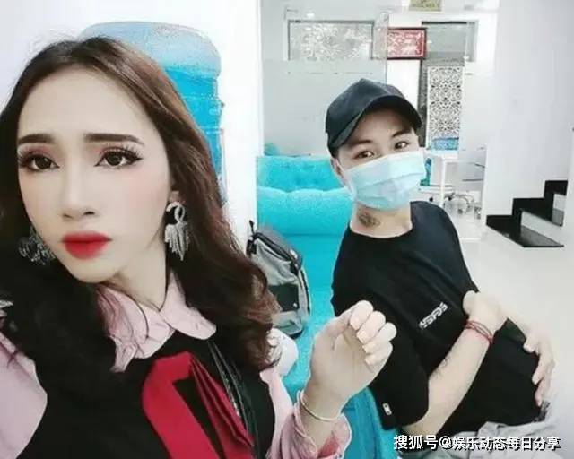 越南一对年轻男女双双变性,角色互换后丈夫怀孕,如今孩子满月了