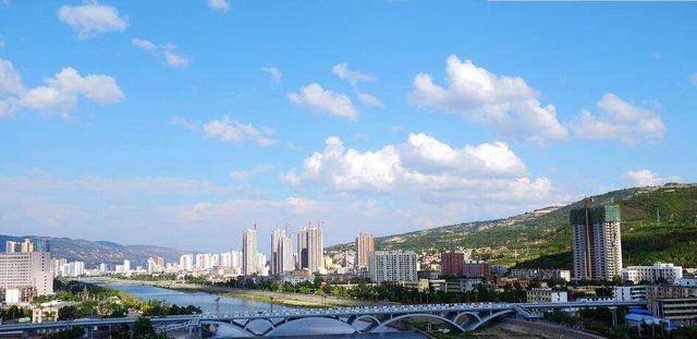 景德镇2020年GDP_景德镇陶瓷(2)