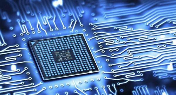 中芯国际将上市,心虚川普掏2614亿重振芯片产业，