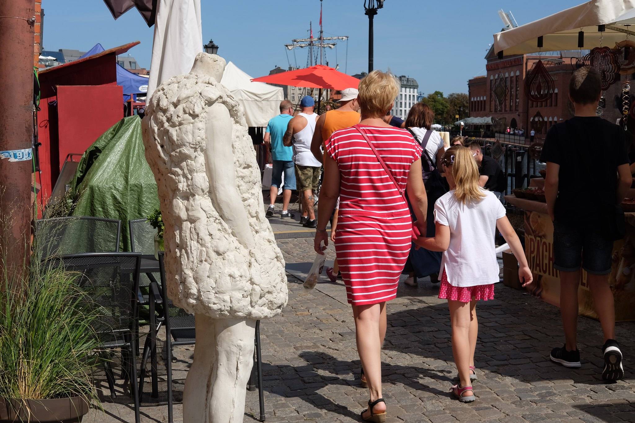 江苏gdp与东欧_江苏gdp破10万亿图片(2)