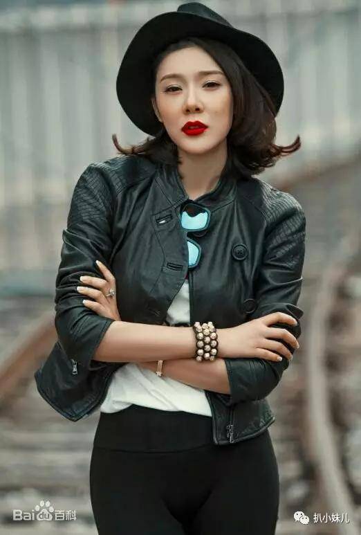 被出轨女主diss上头条, 私生活超精彩的林丹要来称霸娱圈了?