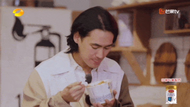 又是为爱情感动的一天!张歆艺哭着表白袁弘