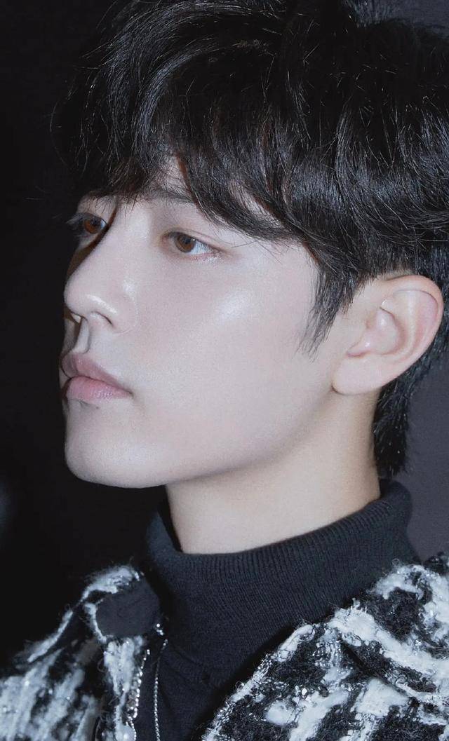 肖战好事成双，《光点》破吉尼斯记录，检察日