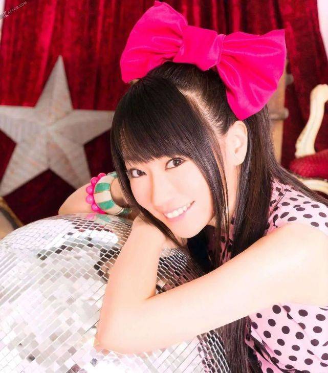 圈内人|恭喜！40岁知名女星突然宣布结婚，老公也是圈内人？