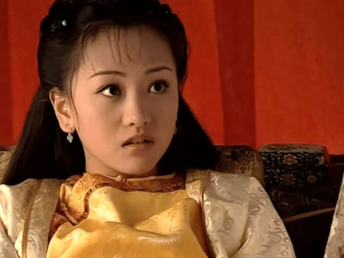 除了万茜，这五位也是娱乐圈知性、貌美，但很